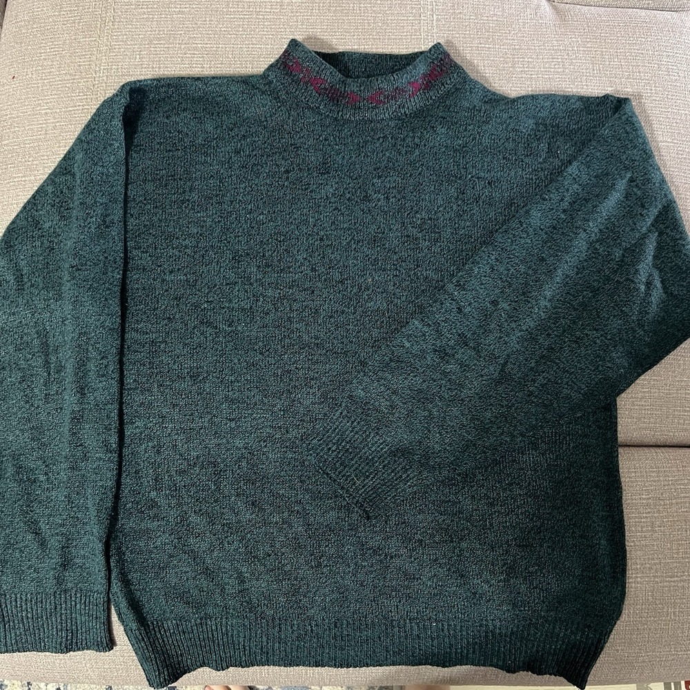 Vintage Men's Le Tigre Green And Purple Pattern Knit Sweater Size Large